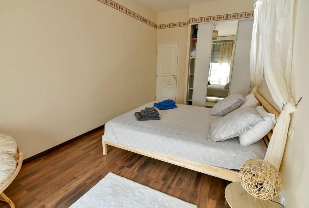 Grand Appartement De Haut Standing En Centre-Ville Montlucon Ngoại thất bức ảnh