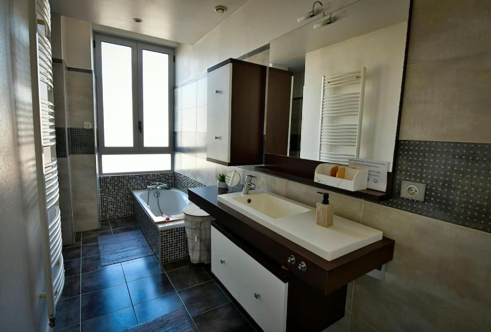 Grand Appartement De Haut Standing En Centre-Ville Montlucon Ngoại thất bức ảnh